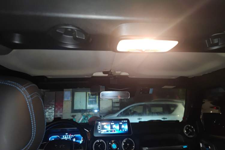 Used BAIC Off-Road BJ40 2021 2.0D Automatic Four-Wheel Drive Blade Hero Edition Adventurer Type Headliner