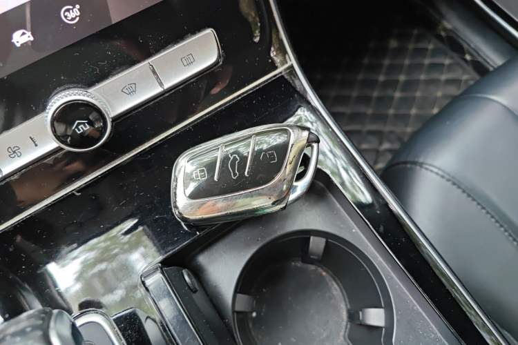 Used Roewe RX5 eMAX 2020 500 PHEV Smart Cabin Flagship Edition Vehicle Key