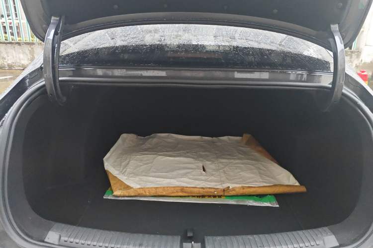 Used Roewe D6 2025 450km Deluxe Edition