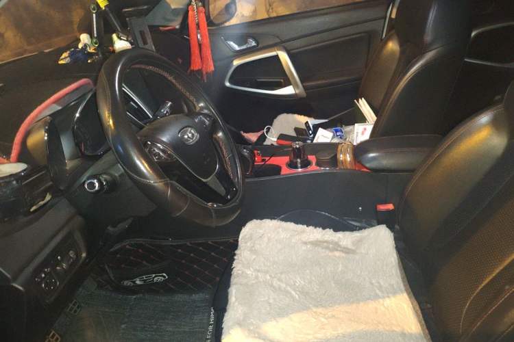 Used Cowin X5 2017 1.5T Manual Luxury Model
