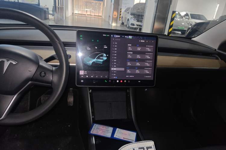 Used Tesla Model 3 2020 Long-Range Rear-Wheel-Drive Version Audio And AC Panel