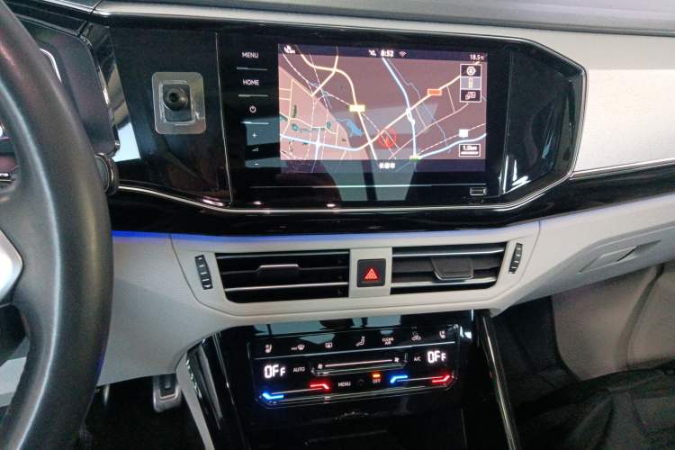 Used Volkswagen Tayron GTE Plug-in Hybrid 2020 1.4T Luxury Model Audio And AC Panel