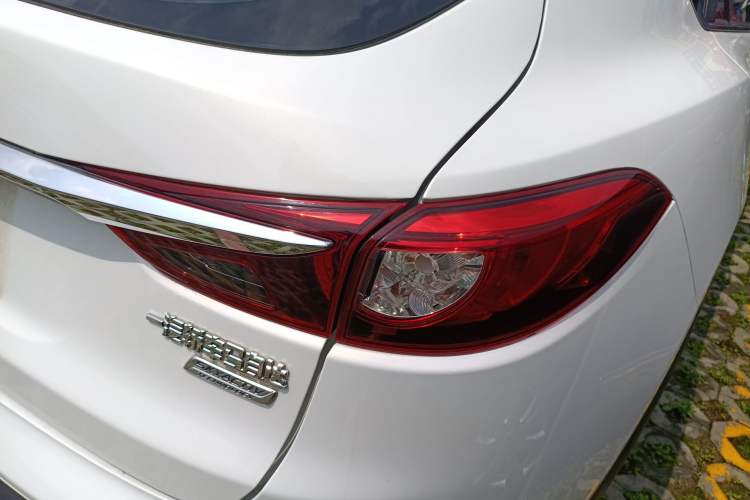 Used Mazda CX-4 2018 2.0L Automatic Two-Wheel Drive Blue Sky Luxury Edition
