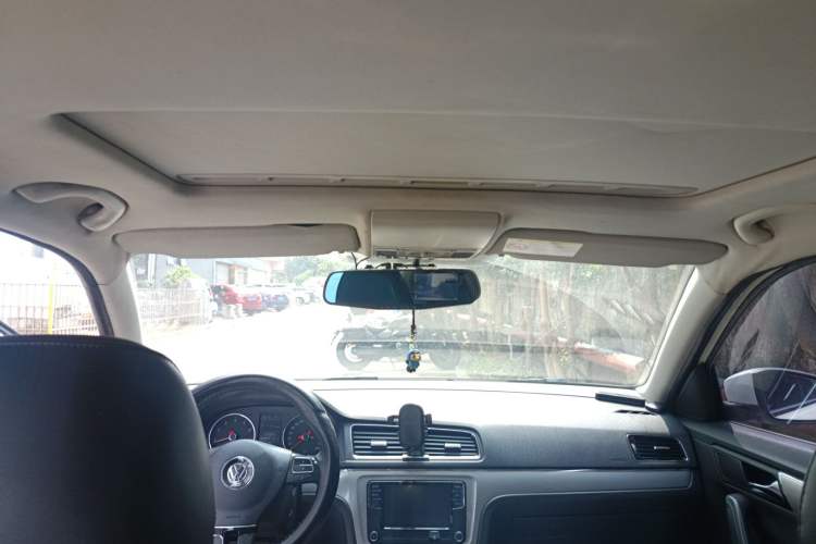 Used Volkswagen Gran Lavida 2014 1.4TSI Automatic Sport Edition
