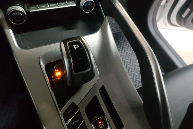 Used Geely Auto Coolray 2019 260T DCT Knight China VI Standard
