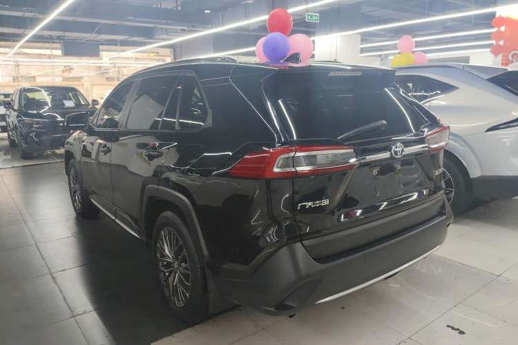 Used Toyota Wildlander 2023 2.0L CVT Two-Wheel Drive Luxury PLUS Edition
