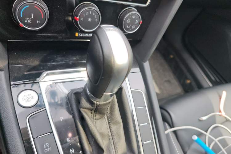 Used Volkswagen Magotan 2020 280TSI DSG Comfort Edition Gear Lever