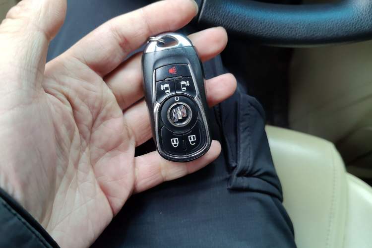 Used Buick GL8 2023 ES Lu Zun Deluxe Model
