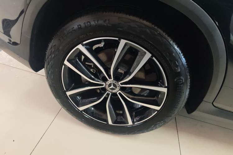 Used Mercedes-Benz GLC 2020 Facelift GLC 260 L 4MATIC Luxury Edition Right Rear Wheel Hub