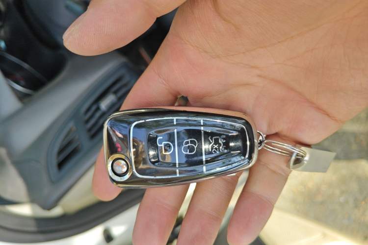 Used Ford Focus 2012 Sedan 1.6L Manual Comfort Model
