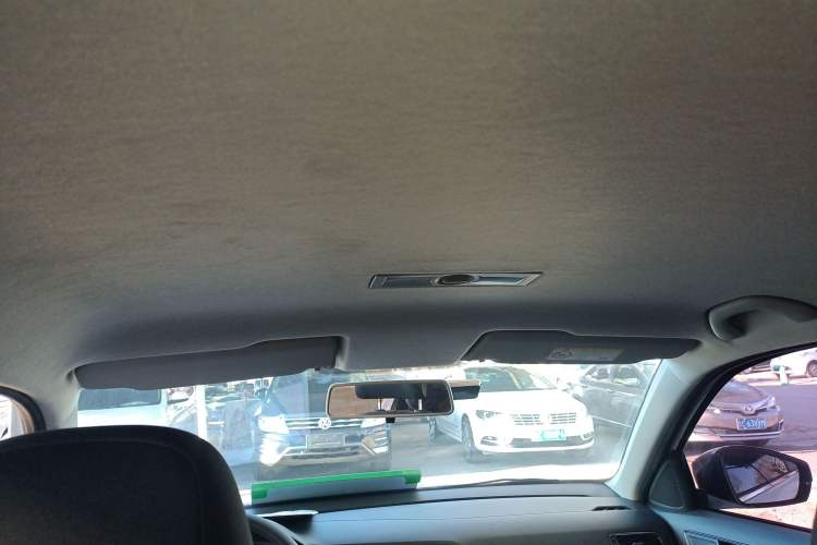 Used Volkswagen Lavida 2017 1.6L Automatic Fashion Edition
