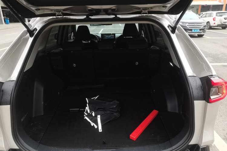 Used Toyota Wildlander 2024 2.0L CVT Two-Wheel Drive Luxury PLUS Edition