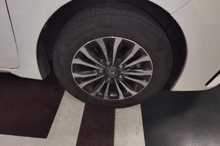 Used Toyota Corolla 2017 Revised Version 1.2T S-CVT GL
