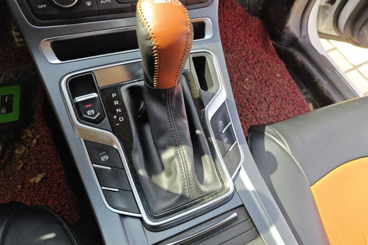 Used Geely Auto Vision S1 2018 1.4T CVT FENGXING Model
