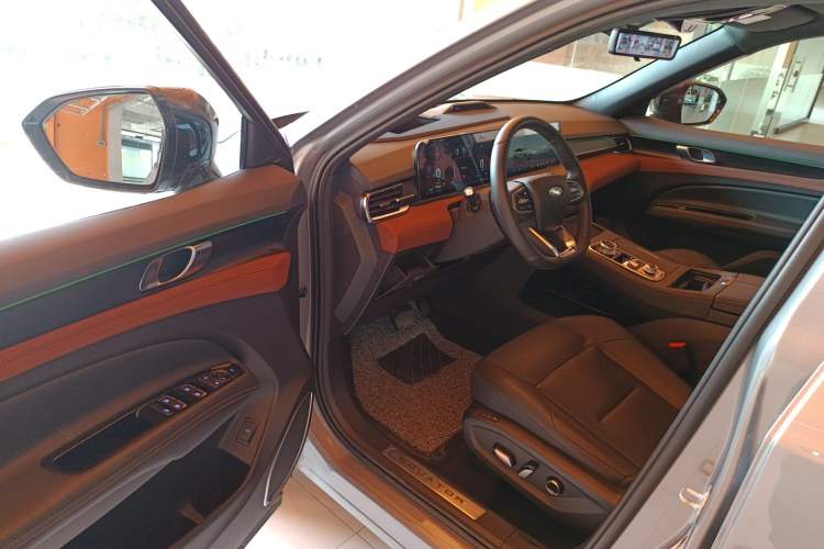 Used Ford Equator New Energy 2025 Luxury Plus Version
