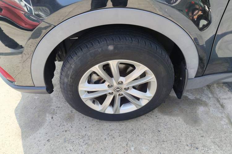 Used Dongfeng Fengon 580 2021 ☆ Star Edition 1.8L Manual Elite Version Left Front Wheel Hub