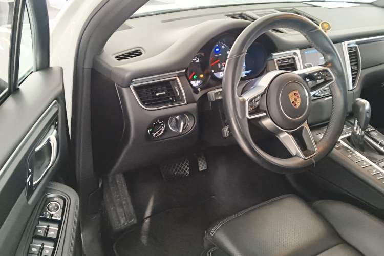Used Porsche Macan 2017 Macan 2.0T