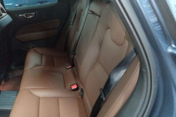 Used Volvo XC60 New Energy 2024 T8 Plug-in Hybrid Long-Range All-Wheel Drive Smart Luxury Edition