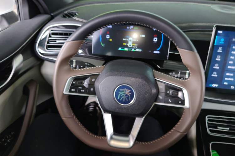 Used BYD Qin PLUS 2023 Champion Edition DM-i 120KM Beyond Model