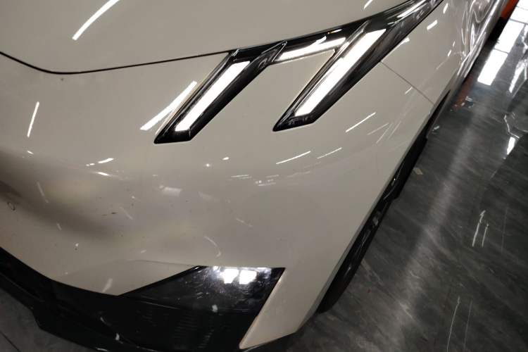 Used Lynk & Co Z20 2025 530 km Range Rear-Wheel Drive Pro
