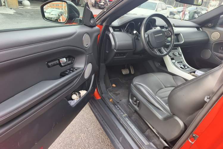 Used Land Rover Range Evoque 2018 240 PS HSE DYNAMIC Convertible
