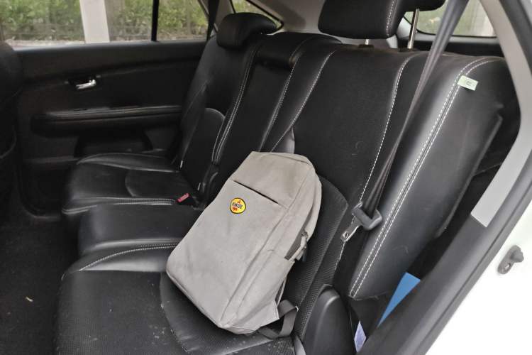 Used BYD S6 2014 2.0L Manual Luxury 5-Seater
