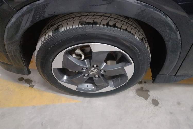 Used Honda Vezel 2017 1.8L CVT Front-Wheel Drive Pioneer Edition