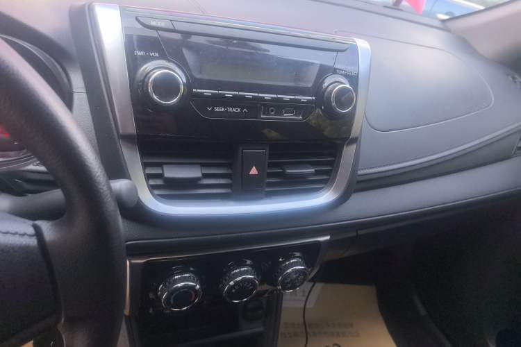 Used Toyota YARiS L Zhi Xiang 2017 1.5E Manual Charm Edition Audio And AC Panel