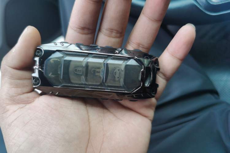 Used Mazda Atenza 2017 2.0L Blue Sky Luxury Edition
