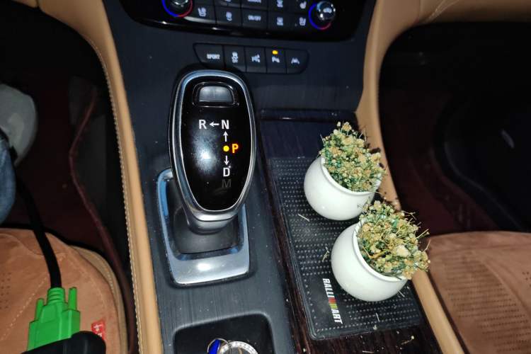 Used Buick LaCrosse 2020 652T Prestige Edition Gear Lever