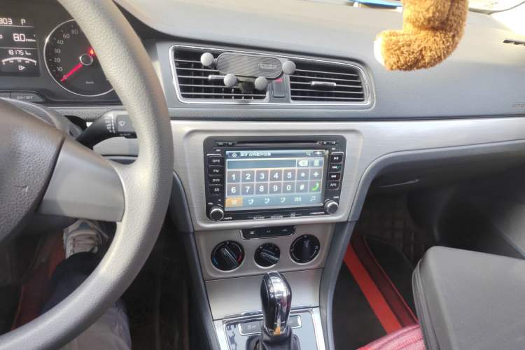 Used Volkswagen Lavida 2013 Restyled Classic 1.6L Automatic Comfort Edition
