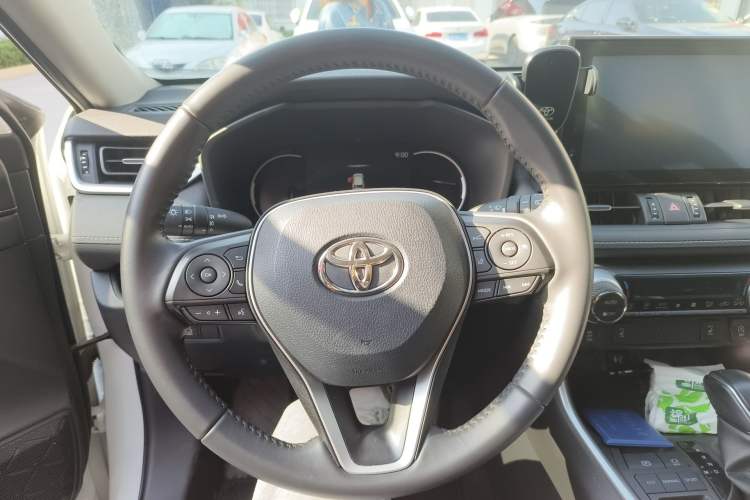 Used Toyota RAV4 2021 2.0L CVT Two-Wheel Drive Fashion PLUS Edition Steering Wheel