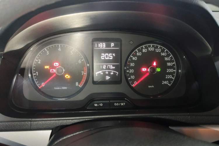Used Volkswagen Lavida 2013 Revised Classic 1.6L Automatic Fashion Edition Instrument Cluster