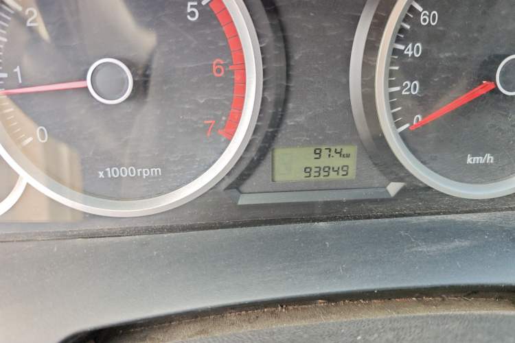 Used JMC Yuhu 7 2016 2.4L Two-Wheel Drive Luxury Version 4G69