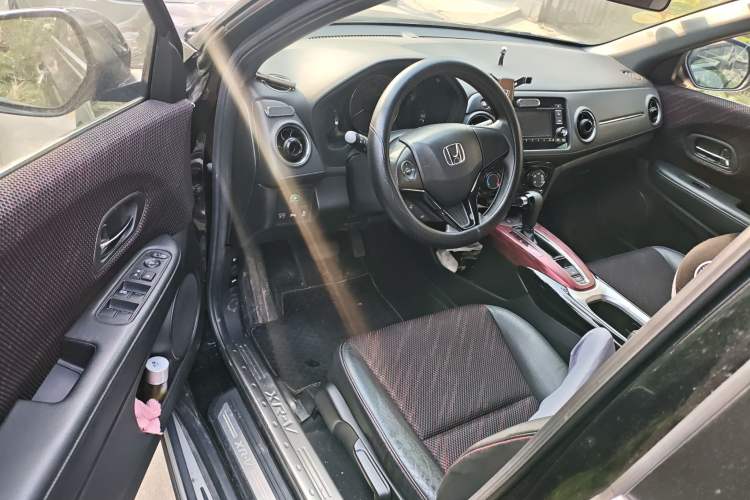 Used Honda XR-V 2015 1.8L EXi CVT Comfort Version
