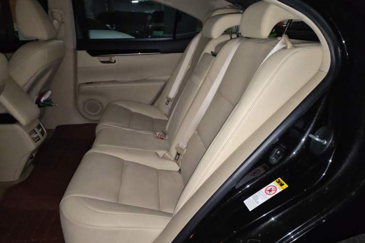 Used Lexus ES 2014 250 Elite Edition