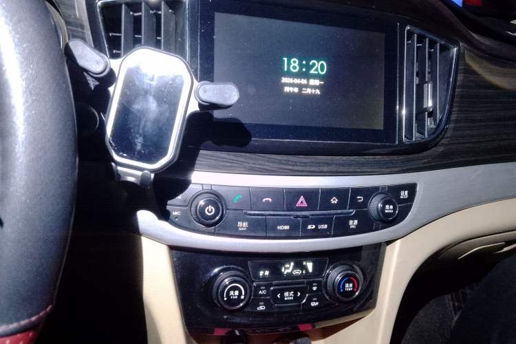 Used Baojun 730 2016 1.5T Manual Luxury Edition 7 Seats