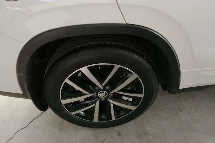 Used Skoda Kamiq 2020 Facelift GT 1.5L Automatic Comfort Edition China VI Standard
