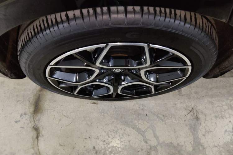 Used CHANGAN NEVO A07 2025 Pure Electric "True Fragrance" Edition 625 Flagship Model Right Rear Wheel Hub