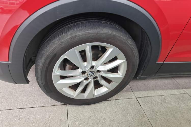 Used Volkswagen T-Cross 2019 1.5L Automatic Comfort Edition Left Front Wheel Hub