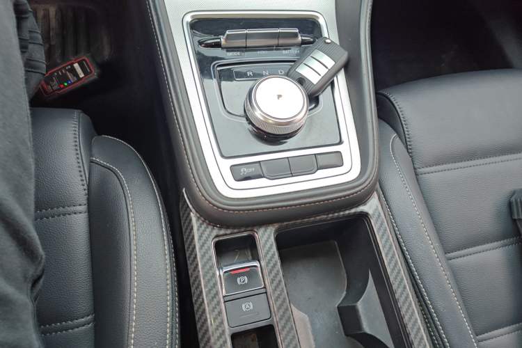 Used MG 6 New Energy 2018 45T E-DRIVE Intelligent Hybrid Premium Internet Edition Gear Lever