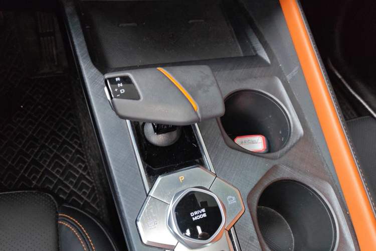 Used CHANGAN UNI-V 2022 1.5T Prestige Version
