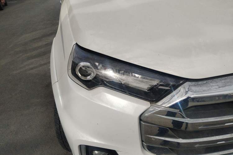 Used JMC Yuhu 7 2022 2.0T Manual Diesel Two-Wheel Drive Comfort Plus Long Wheelbase
