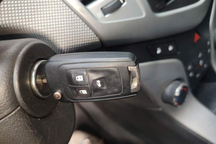 Used Chevrolet Cruze 2013 1.8L SE AT
