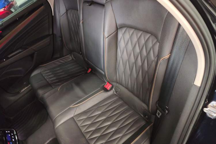 Used Volkswagen Passat 2019 380TSI Luxury Edition China VI Standard