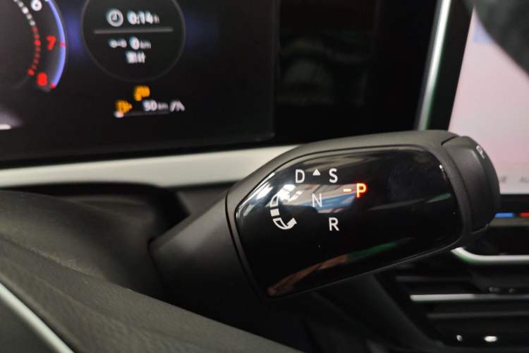 Used Volkswagen Passat 2025 Pro 380TSI Dragon Glory Edition