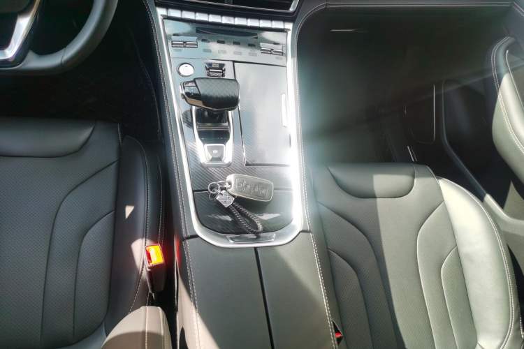 Used CHANGAN CS85 COUPE 2019 1.5T DCT Version China VI Standard