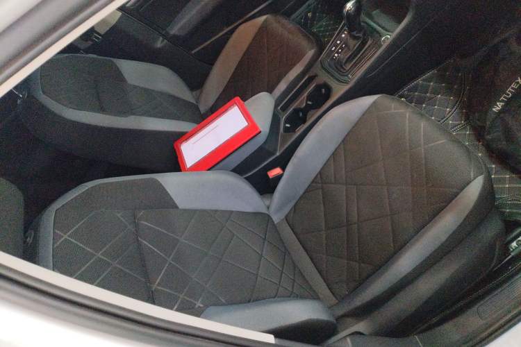 Used Volkswagen Lavida 2024 1.5L Automatic DeYi Edition Right Front Seat