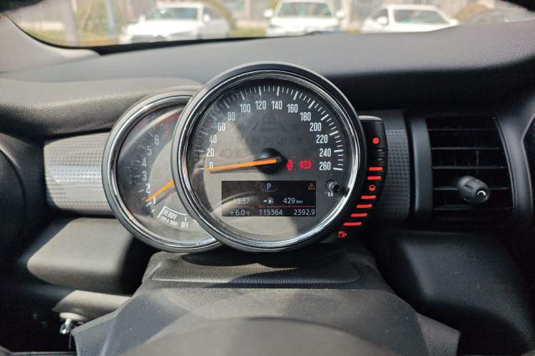 Used MINI 2014 1.5T COOPER Fun
