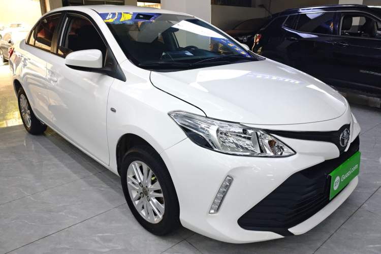 Used Toyota Vios 2017 1.5L Manual Trend Edition Front Right 45 Deg